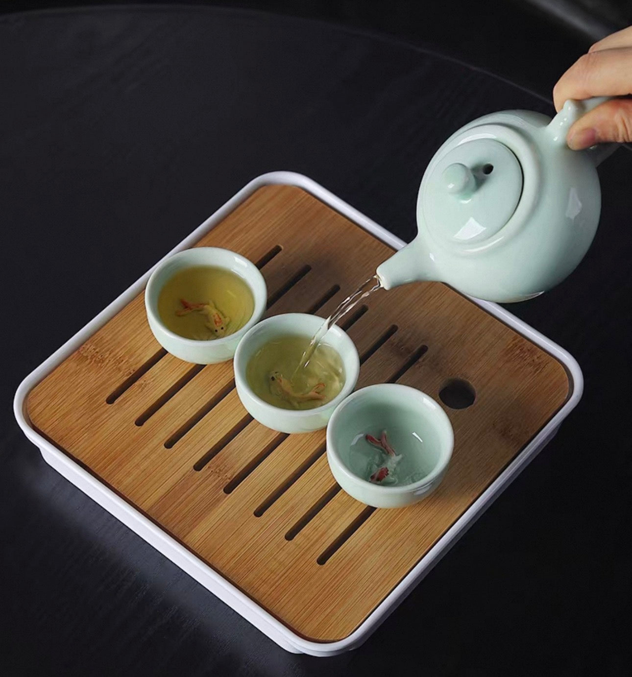Koi Teaset （ 1 teapot + 4 cups） 一壶四杯 【锦鲤茶具】