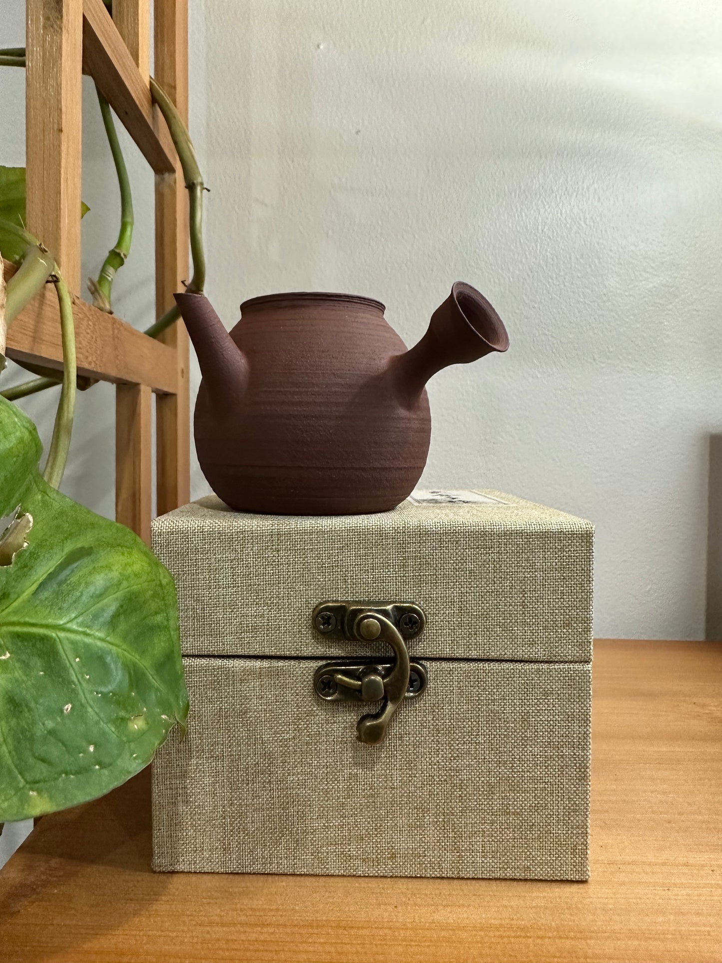 纯手工潮州手拉侧把壶 钟玉鹏作品 Pure handmade Chaozhou side handle teapot 茶壶